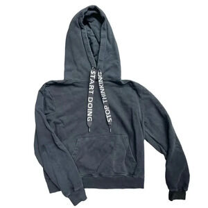 Lovely Pepa cropped sweatshirt